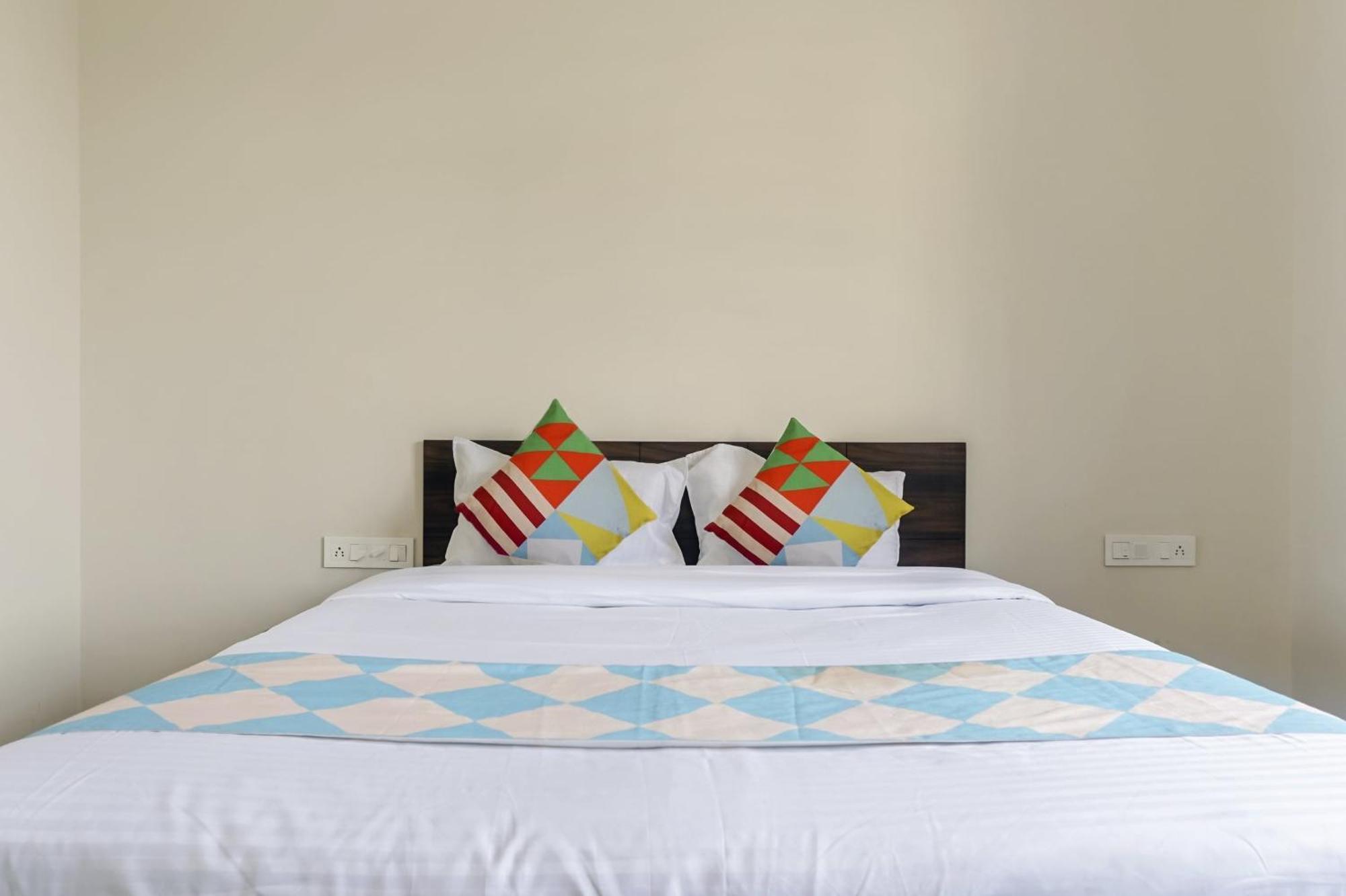 Hotel O Home Elegant Prime Ville Chinchvad Екстериор снимка