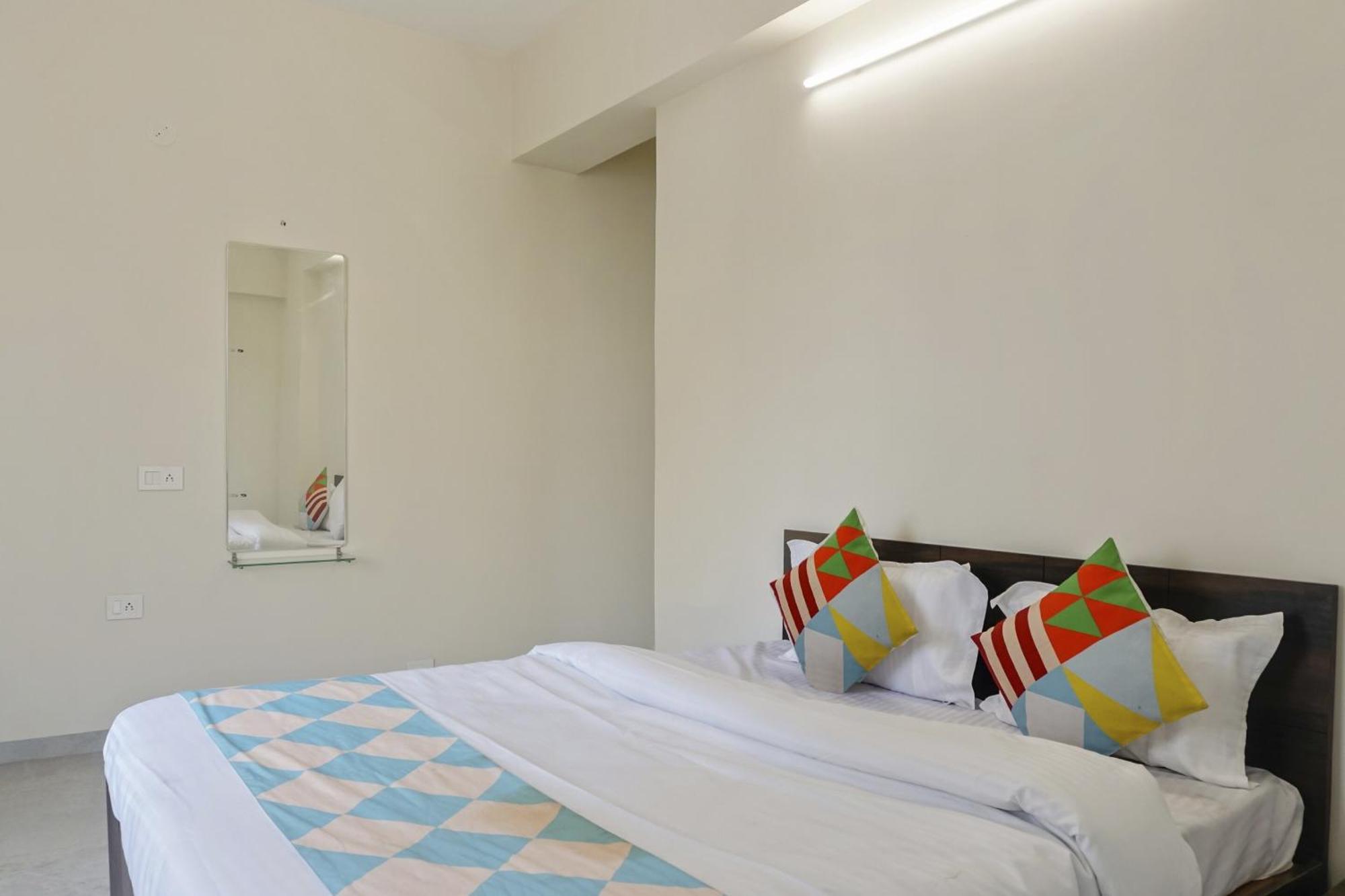Hotel O Home Elegant Prime Ville Chinchvad Екстериор снимка