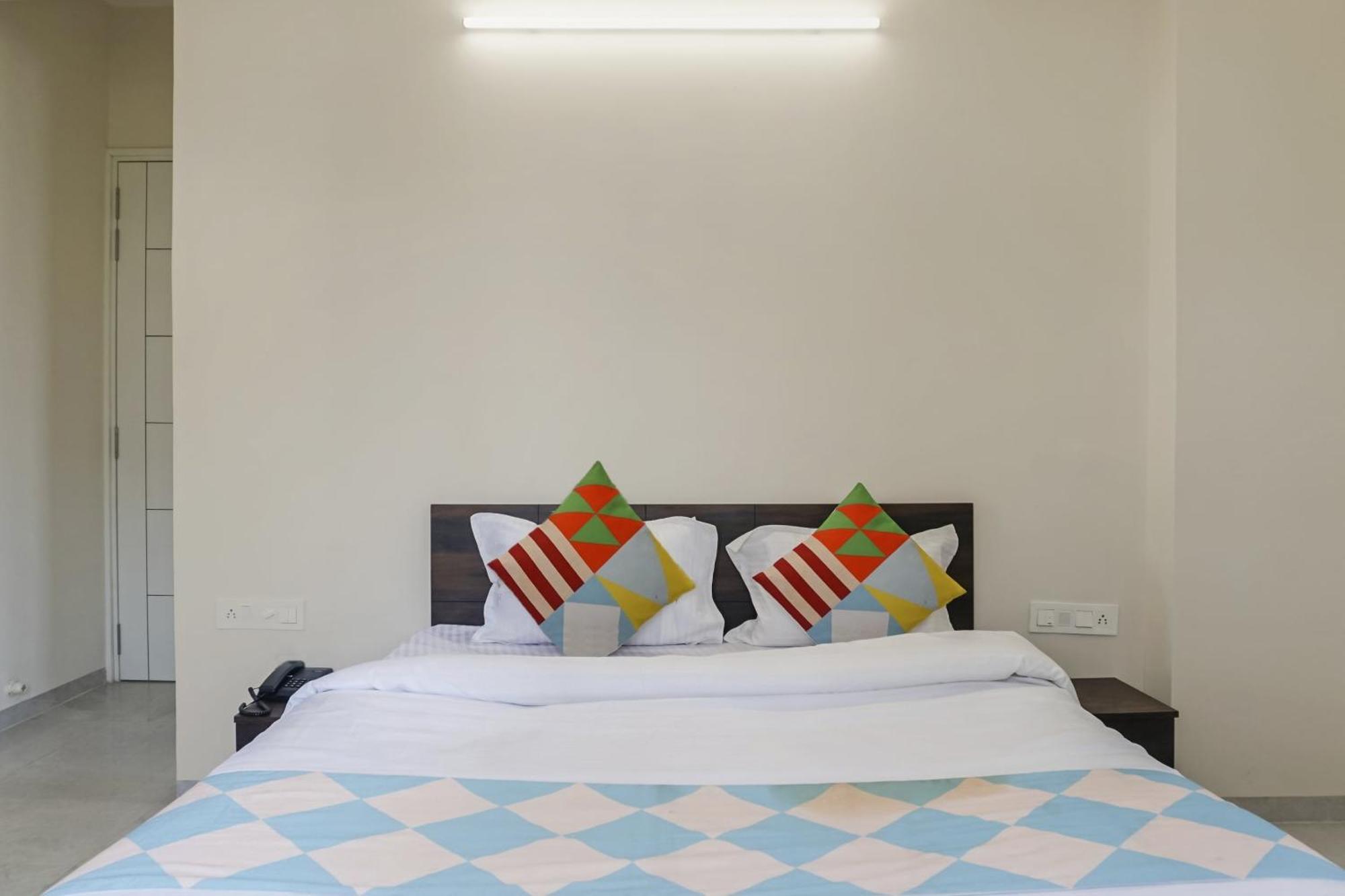 Hotel O Home Elegant Prime Ville Chinchvad Екстериор снимка